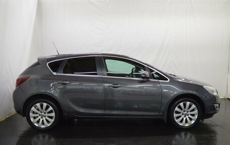 Opel Astra J, 2011 год, 720 500 рублей, 4 фотография