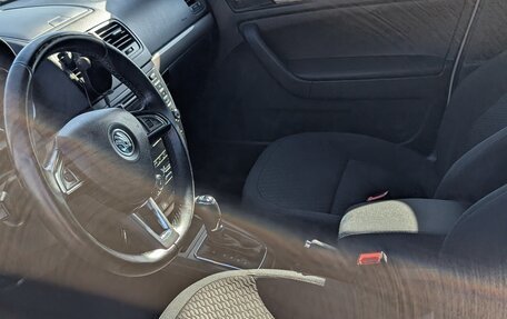 Skoda Yeti I рестайлинг, 2014 год, 1 390 000 рублей, 8 фотография