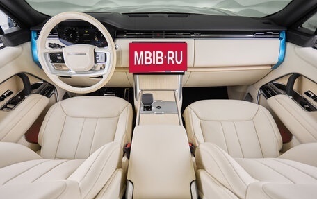 Land Rover Range Rover IV рестайлинг, 2025 год, 30 800 000 рублей, 12 фотография