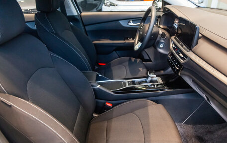 KIA K3, 2024 год, 2 590 000 рублей, 10 фотография