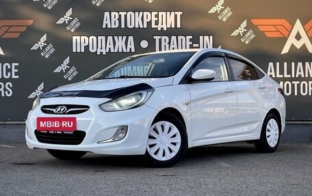 Hyundai Solaris II рестайлинг, 2013 год, 695 000 рублей, 3 фотография