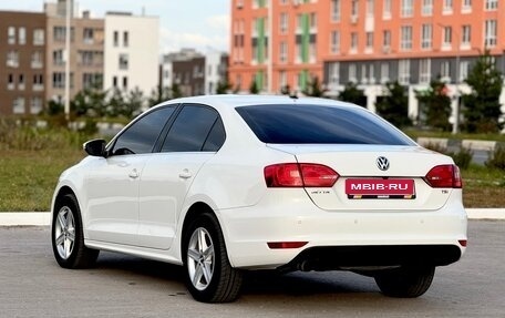 Volkswagen Jetta VI, 2013 год, 1 250 000 рублей, 9 фотография