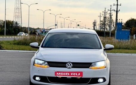 Volkswagen Jetta VI, 2013 год, 1 250 000 рублей, 17 фотография