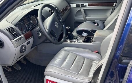 Volkswagen Touareg III, 2004 год, 850 000 рублей, 10 фотография