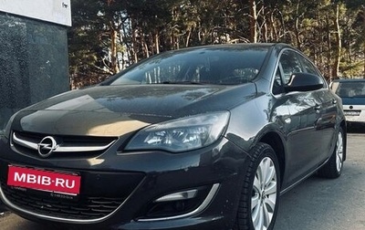 Opel Astra J, 2014 год, 810 000 рублей, 1 фотография