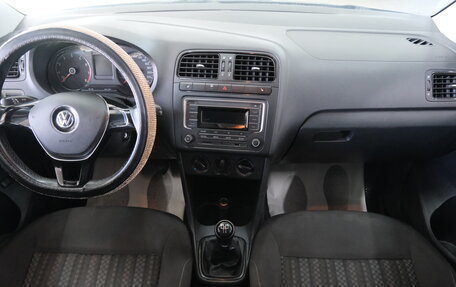 Volkswagen Polo VI (EU Market), 2016 год, 969 000 рублей, 15 фотография