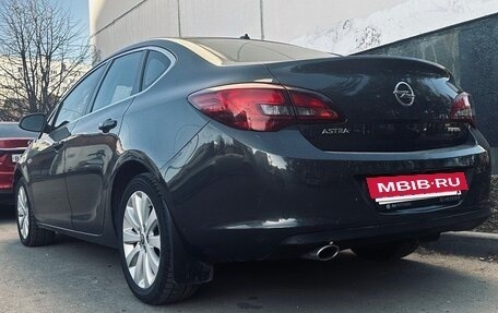 Opel Astra J, 2014 год, 810 000 рублей, 3 фотография