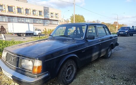 Volvo 240 Series, 1980 год, 120 000 рублей, 4 фотография