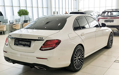 Mercedes-Benz E-Класс, 2017 год, 2 940 000 рублей, 9 фотография