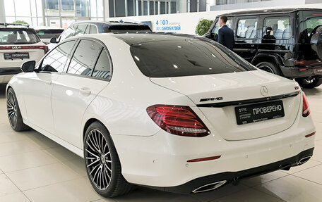 Mercedes-Benz E-Класс, 2017 год, 2 940 000 рублей, 11 фотография