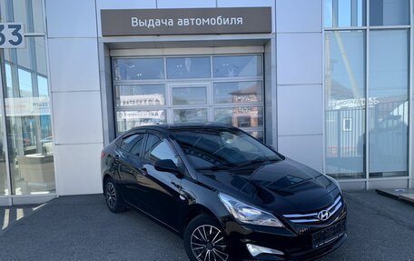 Hyundai Solaris II рестайлинг, 2015 год, 950 000 рублей, 3 фотография