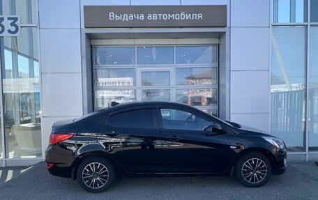 Hyundai Solaris II рестайлинг, 2015 год, 950 000 рублей, 4 фотография