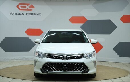 Toyota Camry, 2017 год, 2 350 000 рублей, 2 фотография