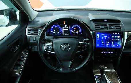 Toyota Camry, 2017 год, 2 350 000 рублей, 13 фотография