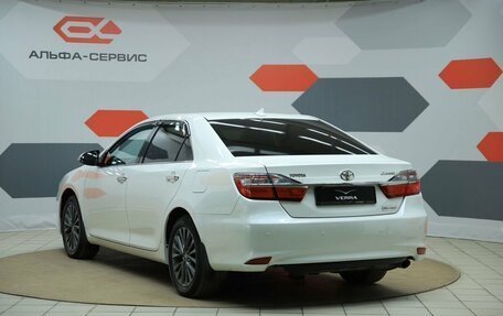 Toyota Camry, 2017 год, 2 350 000 рублей, 7 фотография