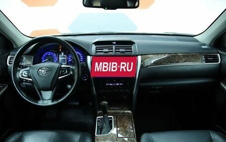 Toyota Camry, 2017 год, 2 350 000 рублей, 12 фотография