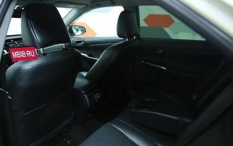 Toyota Camry, 2017 год, 2 350 000 рублей, 11 фотография