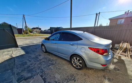 Hyundai Solaris II рестайлинг, 2011 год, 825 000 рублей, 6 фотография