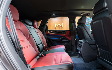 Porsche Cayenne III, 2025 год, 18 390 000 рублей, 20 фотография