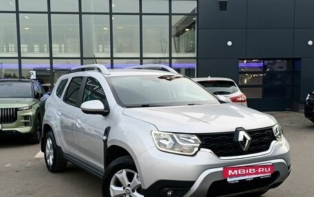 Renault Duster, 2022 год, 1 999 000 рублей, 3 фотография