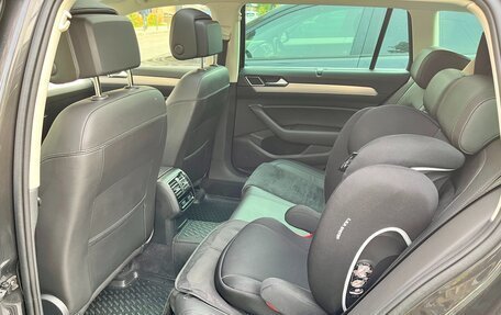 Volkswagen Passat B8 рестайлинг, 2018 год, 2 599 000 рублей, 6 фотография