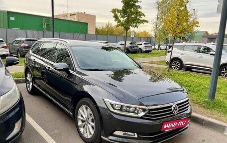 Volkswagen Passat B8 рестайлинг, 2018 год, 2 599 000 рублей, 2 фотография