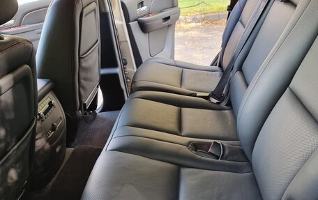 Chevrolet Tahoe III, 2012 год, 2 100 000 рублей, 39 фотография