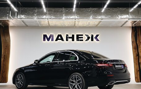 Mercedes-Benz E-Класс, 2021 год, 4 600 000 рублей, 4 фотография