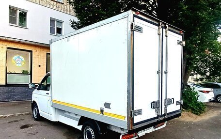Volkswagen Transporter T5 рестайлинг, 2012 год, 999 999 рублей, 7 фотография