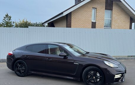 Porsche Panamera II рестайлинг, 2011 год, 2 350 000 рублей, 3 фотография