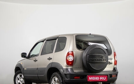 Chevrolet Niva I рестайлинг, 2016 год, 899 000 рублей, 5 фотография