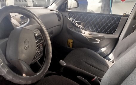 Hyundai Accent II, 2003 год, 250 000 рублей, 8 фотография