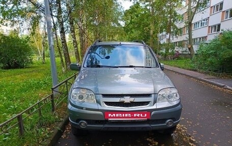 Chevrolet Niva I рестайлинг, 2011 год, 400 000 рублей, 2 фотография