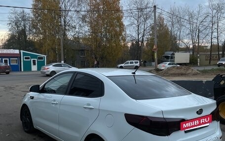 KIA Rio III рестайлинг, 2015 год, 770 000 рублей, 3 фотография