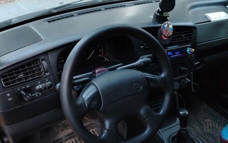 Volkswagen Vento, 1996 год, 140 000 рублей, 6 фотография