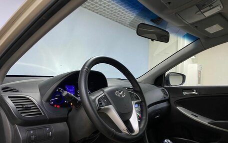 Hyundai Solaris II рестайлинг, 2012 год, 679 000 рублей, 12 фотография