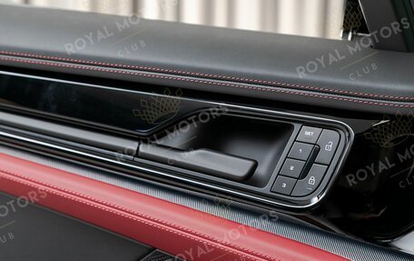 Porsche Panamera, 2025 год, 21 000 000 рублей, 16 фотография