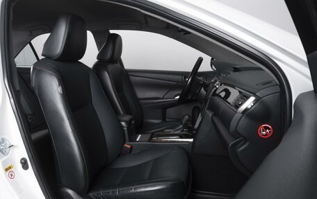 Toyota Camry, 2017 год, 2 494 000 рублей, 7 фотография
