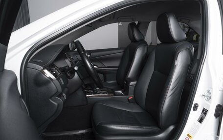 Toyota Camry, 2017 год, 2 494 000 рублей, 9 фотография