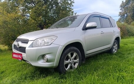 Toyota RAV4, 2011 год, 1 750 000 рублей, 2 фотография