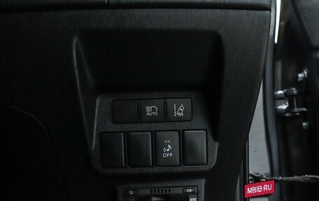 Toyota Prius Alpha I (ZVW40/41), 2018 год, 1 800 000 рублей, 8 фотография