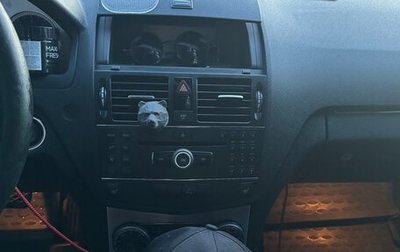 Mercedes-Benz C-Класс, 2008 год, 1 100 000 рублей, 1 фотография