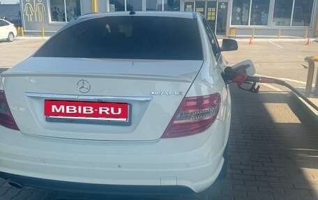 Mercedes-Benz C-Класс, 2008 год, 1 100 000 рублей, 10 фотография