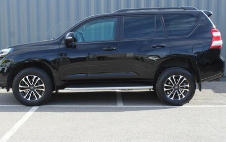Toyota Land Cruiser Prado 150 рестайлинг 2, 2011 год, 2 350 000 рублей, 6 фотография