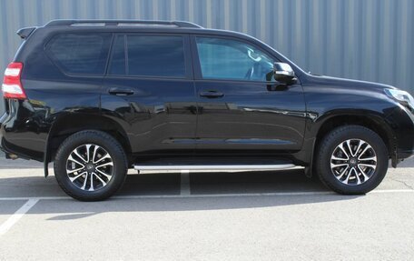 Toyota Land Cruiser Prado 150 рестайлинг 2, 2011 год, 2 350 000 рублей, 5 фотография