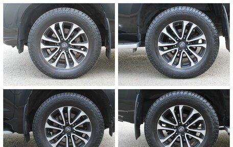 Toyota Land Cruiser Prado 150 рестайлинг 2, 2011 год, 2 350 000 рублей, 15 фотография
