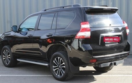 Toyota Land Cruiser Prado 150 рестайлинг 2, 2011 год, 2 350 000 рублей, 10 фотография