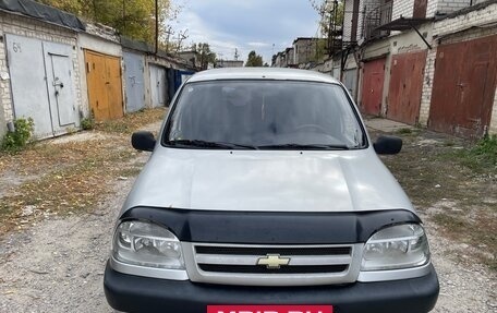 Chevrolet Niva I рестайлинг, 2004 год, 355 000 рублей, 3 фотография