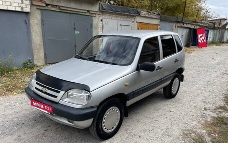 Chevrolet Niva I рестайлинг, 2004 год, 355 000 рублей, 4 фотография