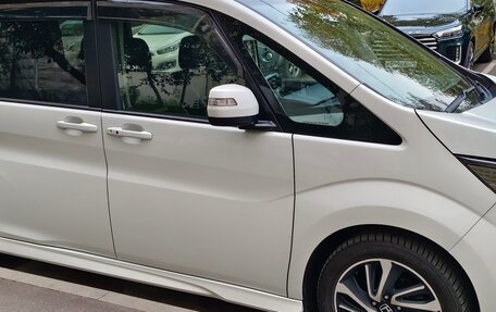 Honda Stepwgn IV, 2018 год, 2 540 000 рублей, 3 фотография